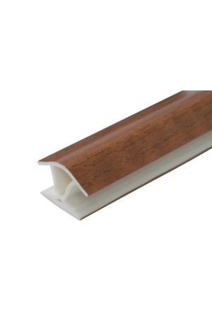 Угол 135гр для цоколя h=100мм орех темный