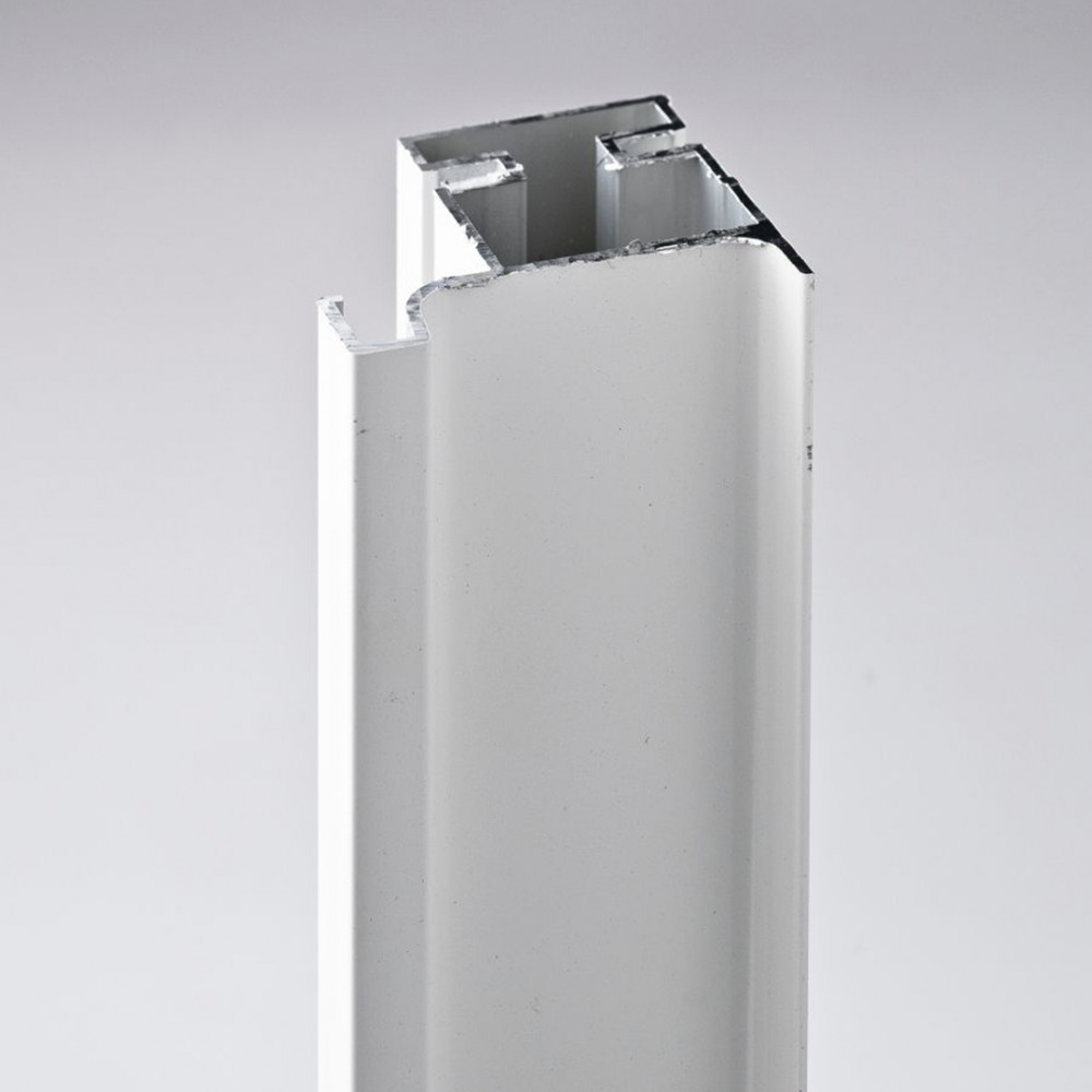 Вертикальный L профиль белый глянец 18мм, L 4700 мм