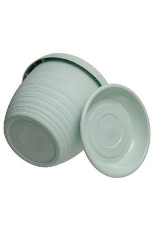 Пластиковый горшок 