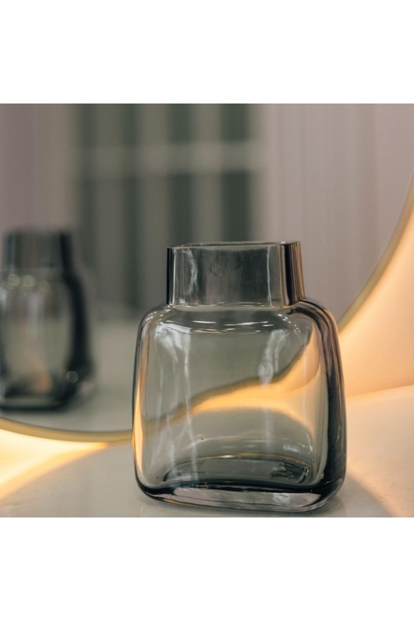 Декоративная ваза из стекла, Д127 Ш80 В147, серый