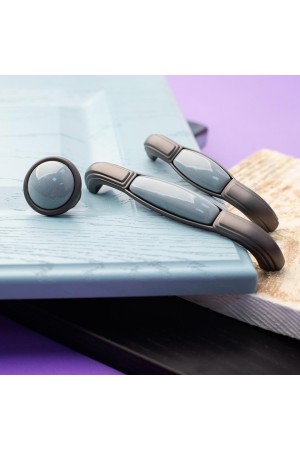 Ручка-кнопка c фарфором, серый