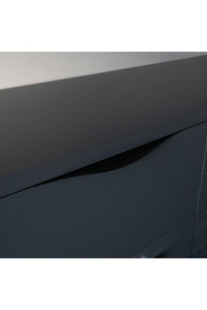 Ручка торцевая,  600 мм (фасад 18 мм),  матовый черный RT-002-600 BL