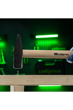 Молоток слесарный 1000 г, квадратный боек, деревянная рукоятка Сибртех