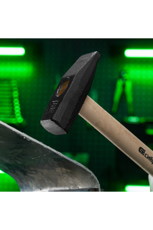 Молоток слесарный 1000 г, квадратный боек, деревянная рукоятка Сибртех