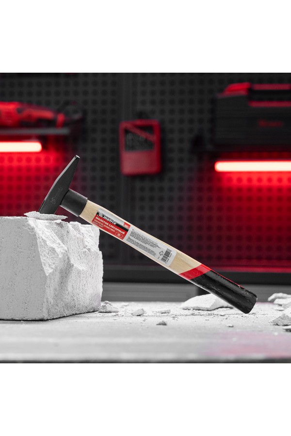 Молоток слесарный, 100 г, квадратный боек, деревянная рукоятка Matrix