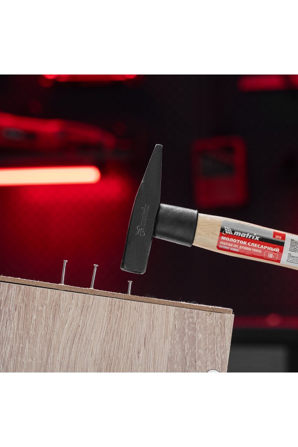 Молоток слесарный, 100 г, квадратный боек, деревянная рукоятка Matrix