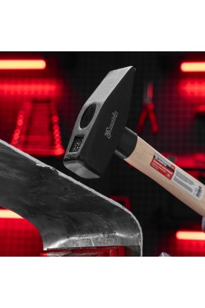 Молоток слесарный, 400 г, квадратный боек, деревянная рукоятка Matrix