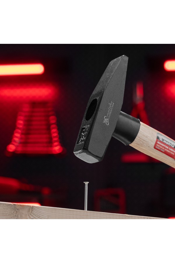 Молоток слесарный, 500 г, квадратный боек, деревянная рукоятка Matrix