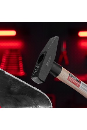 Молоток слесарный, 500 г, квадратный боек, деревянная рукоятка Matrix