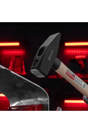 Молоток слесарный, 1500 г, квадратный боек, деревянная рукоятка Matrix