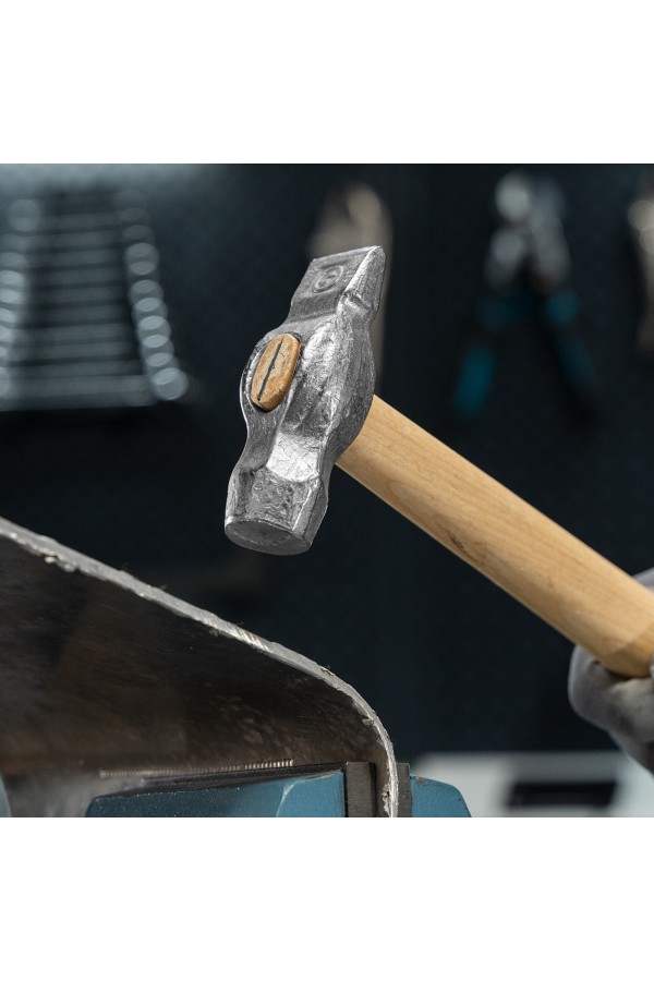 Молоток слесарный, 500 г, круглый боек, деревянная рукоятка