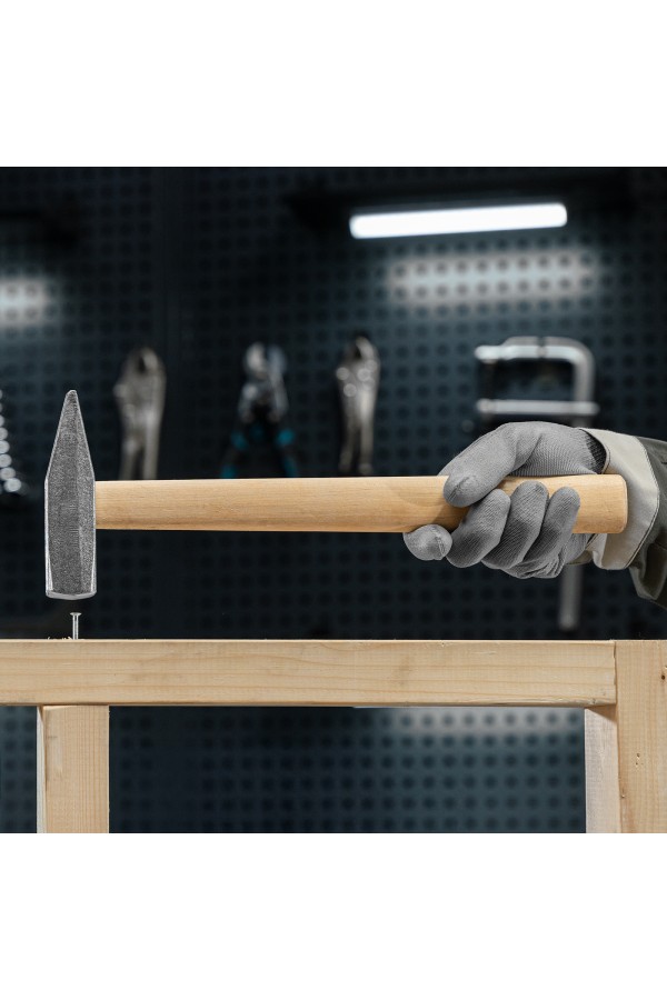 Молоток слесарный, 600 г, квадратный боек, деревянная рукоятка