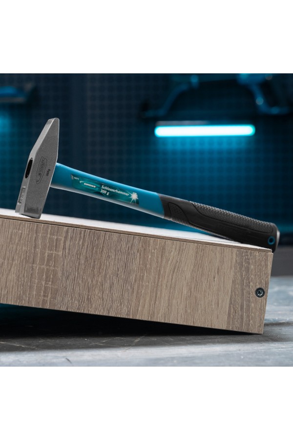 Молоток слесарный, 300 г, квадратный боек, фибергласовая обрезиненная рукоятка Gross