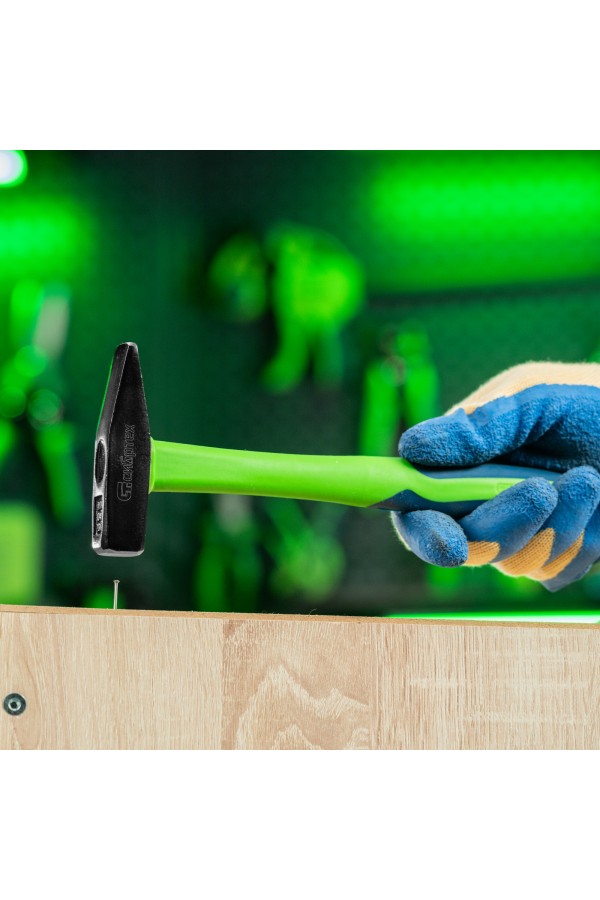 Молоток слесарный, 200 г, фибергласовая обрезиненная рукоятка Сибртех