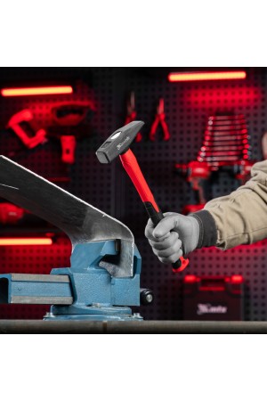 Молоток слесарный optimal, 600 г, фибергласовая обрезиненная рукоятка, квадратный боек Matrix