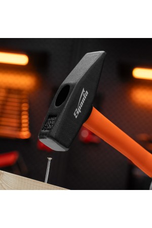 Молоток слесарный, 700 г, фибергласовая обрезиненная рукоятка Sparta