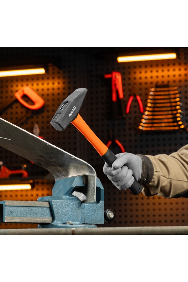 Молоток слесарный, 1000 г, фибергласовая обрезиненная рукоятка Sparta