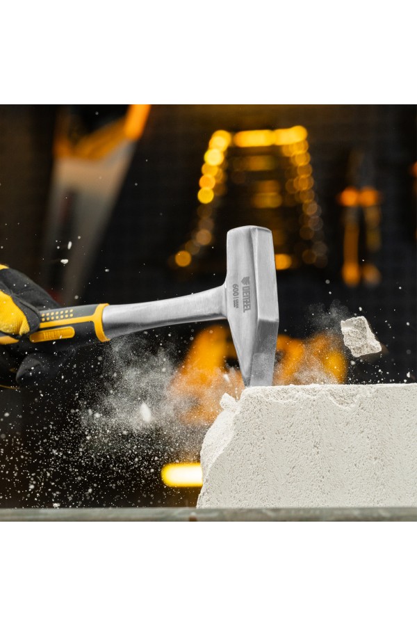 Молоток слесарный 600 г, цельнометаллический, двухкомпонентная рукоятка Denzel