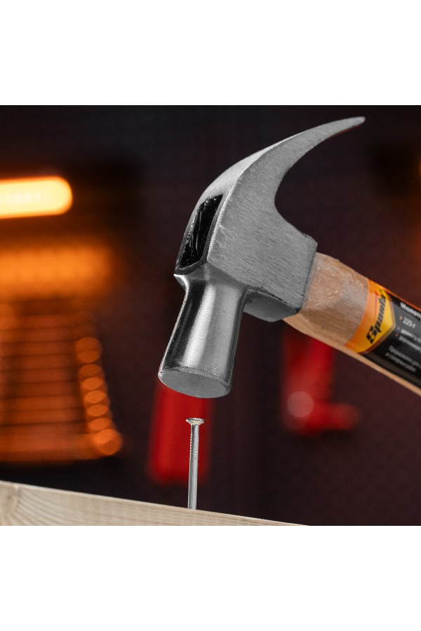Молоток-гвоздодер, 225 г, боек 22 мм, деревянная рукоятка Sparta