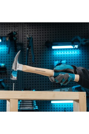 Молоток-гвоздодер, 450 г, угол 75, магнит, обрезиненная рукоятка American hickory GROSS