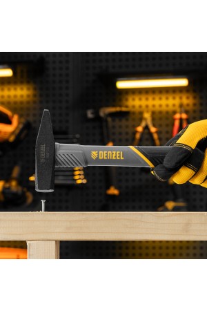 Молоток слесарный, 400 г, кованый, фибергласовая рукоятка c TPR покрытием Denzel