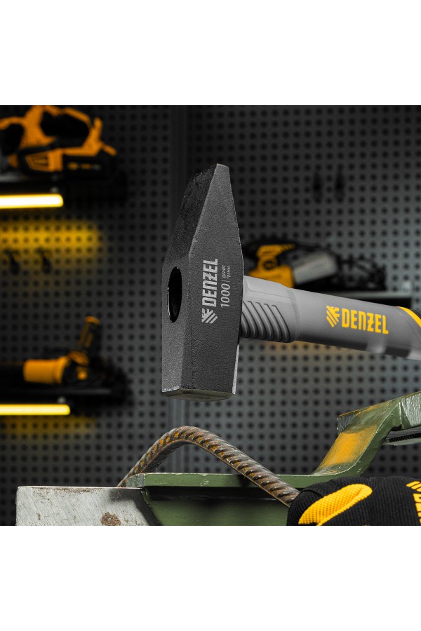 Молоток слесарный, 1000 г, кованый, фибергласовая рукоятка c TPR покрытием Denzel