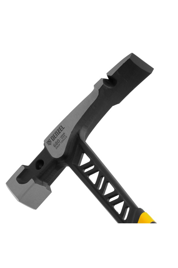 Молоток каменщика 680 г, цельнокованый, двухкомпонентная обрезиненная рукоятка Denzel