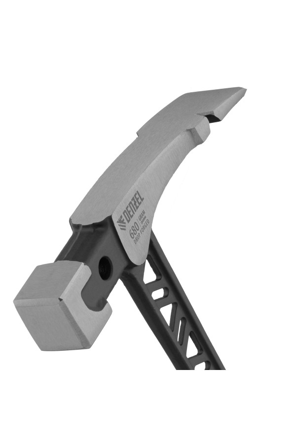 Молоток каменщика 680 г, цельнокованый, двухкомпонентная обрезиненная рукоятка Denzel