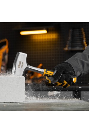 Кувалда 2 кг, цельнометаллическая, двухкомпонентная рукоятка Denzel