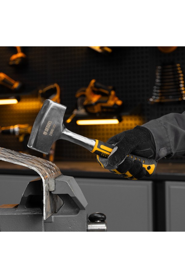 Кувалда 2 кг, цельнометаллическая, двухкомпонентная рукоятка Denzel