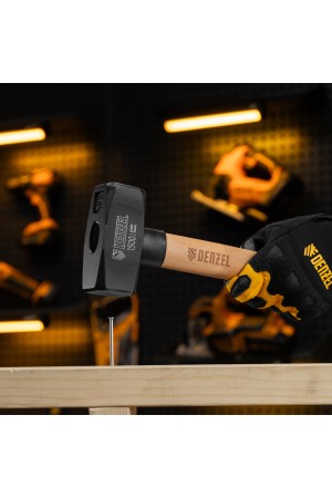 Кувалда, 1500 г, кованая головка, буковая рукоятка Denzel