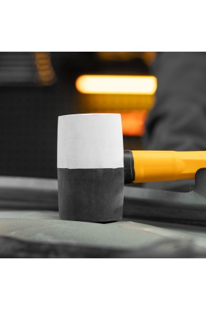 Киянка резиновая, 225 г, черно-белая, фибергласовая рукоятка c TPR покрытием Denzel