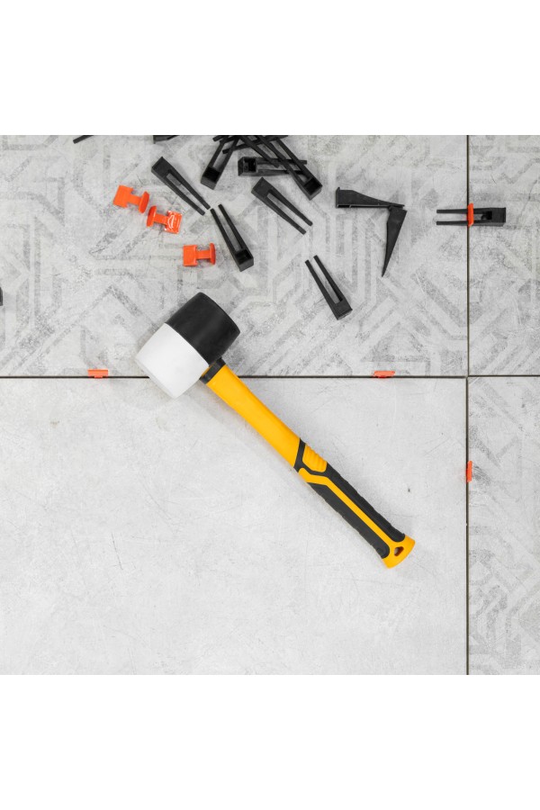 Киянка резиновая, 450 г, черно-белая, фибергласовая рукоятка c TPR покрытием Denzel