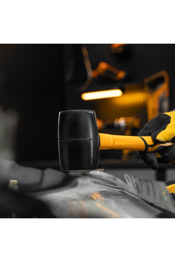 Киянка резиновая, 450 г, черная, фибергласовая рукоятка c TPR покрытием Denzel