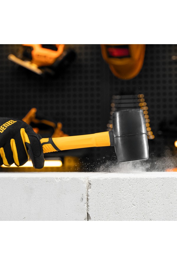 Киянка резиновая, 450 г, черная, фибергласовая рукоятка c TPR покрытием Denzel