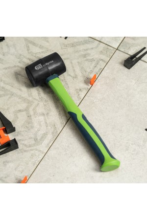 Киянка резиновая, 225 г, черная резина, фибергласовая рукоятка Сибртех