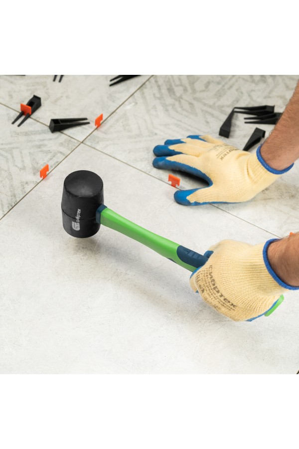 Киянка резиновая, 450 г, черная резина, фибергласовая рукоятка Сибртех