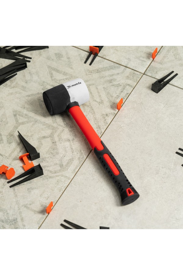 Киянка резиновая, 225 г, черно-белая резина, фибергласовая рукоятка Matrix