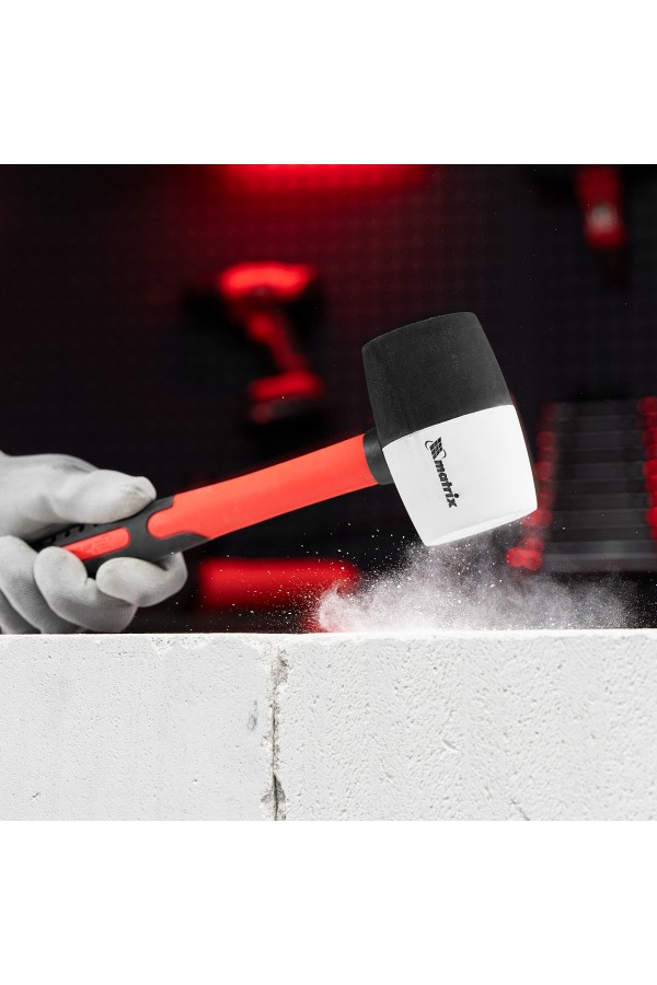 Киянка резиновая, 450 г, черно-белая резина, фибергласовая рукоятка Matrix