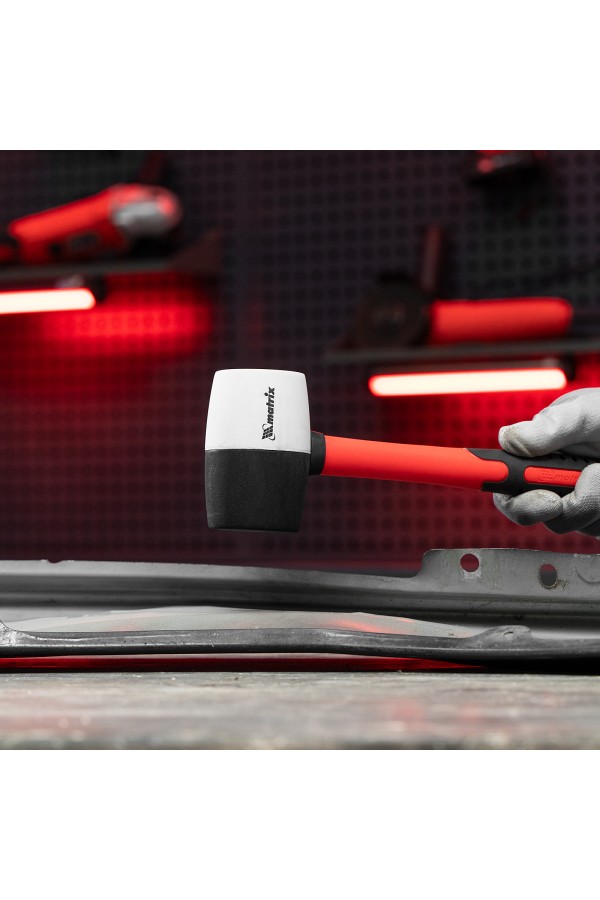 Киянка резиновая, 450 г, черно-белая резина, фибергласовая рукоятка Matrix