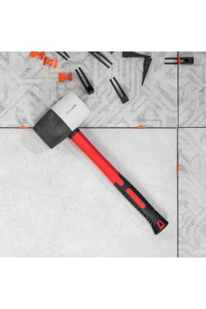 Киянка резиновая, 910 г, черно-белая резина, фибергласовая рукоятка// Matrix