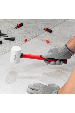 Киянка резиновая, 225 г, белая резина, фибергласовая рукоятка Matrix