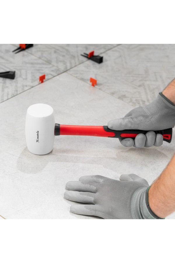 Киянка резиновая, 450 г, белая резина, фибергласовая рукоятка Matrix