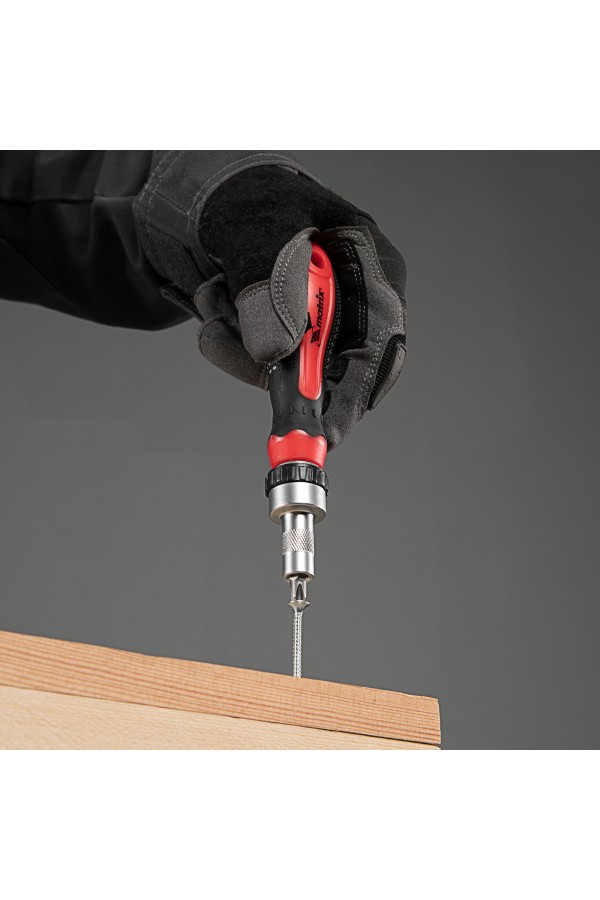 Отвертка реверсивная с набором бит и насадок торцевых, CrV, 1/4, 16 шт Matrix