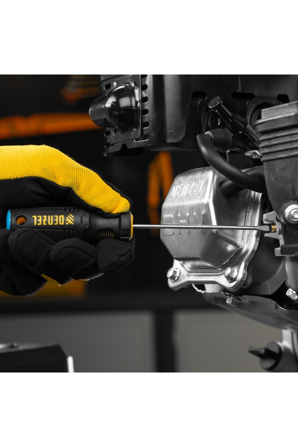 Отвертка, SL3х100 мм, S2, 3к рукоятка Denzel