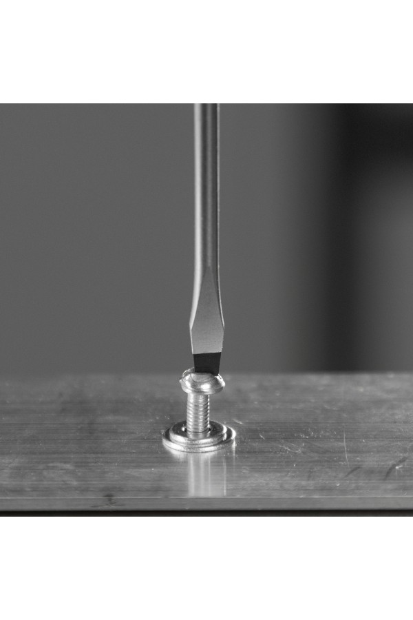 Отвертка, SL3х100 мм, S2, 3к рукоятка Denzel