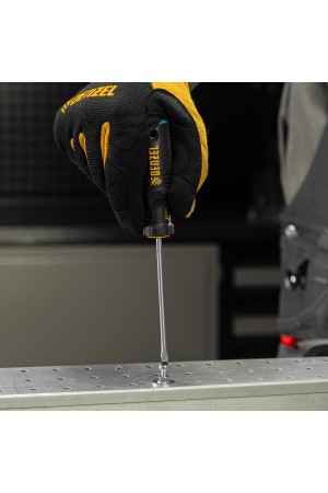 Отвертка SL4х100 мм, CrV, трехкомпонентная рукоятка Denzel