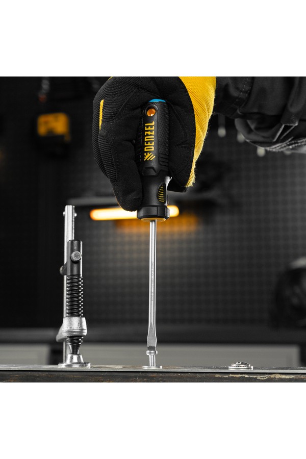 Отвертка, SL5x100 мм, S2, 3к рукоятка Denzel