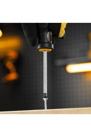 Отвертка, PZ1x75 мм, S2, 3к рукоятка Denzel