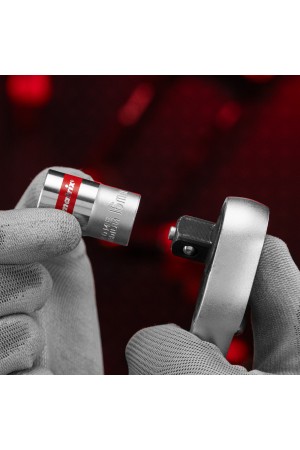 Головка торцевая, 16 мм, шестигранная, CrV, под квадрат 1/2, хромированная Matrix